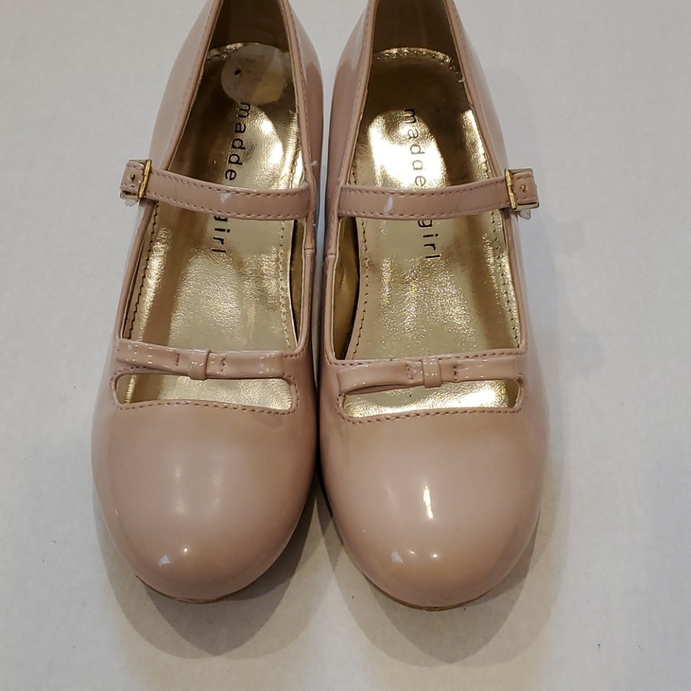 Nude Madden girl dress shoe